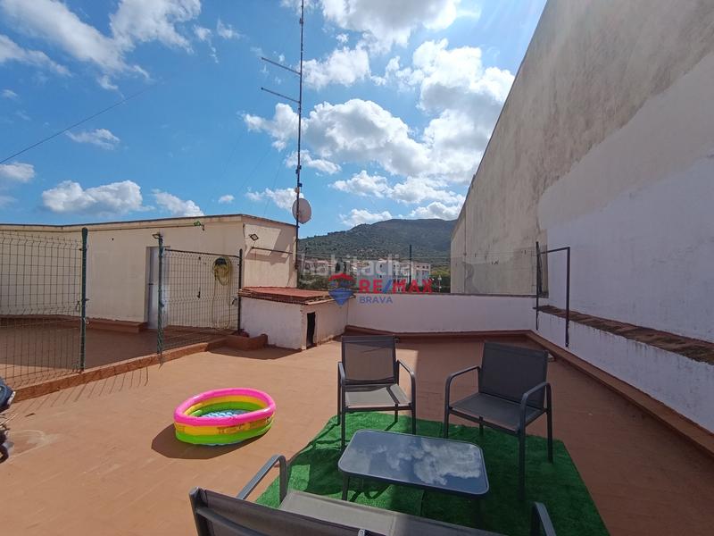 Foto 5537c034-f569-4742-a3ae-21ae7d729280. Casa adossada a La Vila Llançà