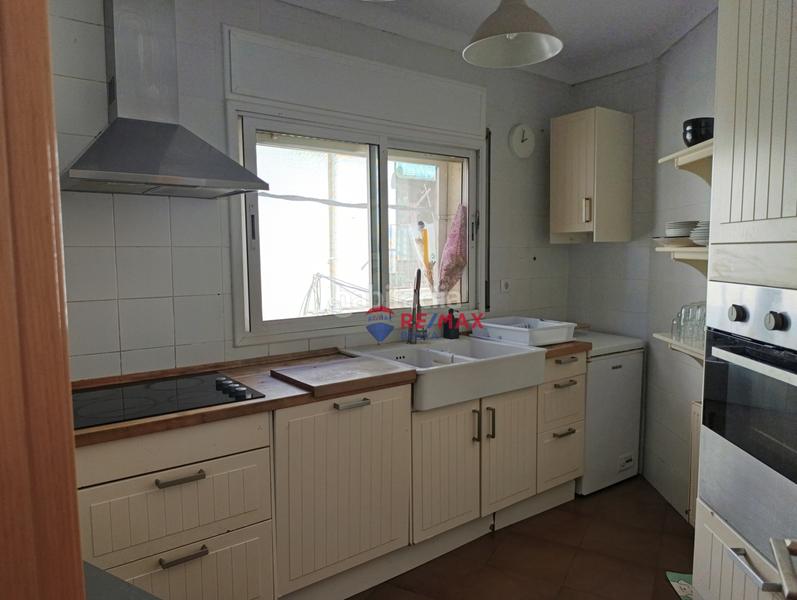 Foto 6a2f7b8d-b5dd-4299-bc9b-7b660c8d2384. Casa adossada a La Vila Llançà