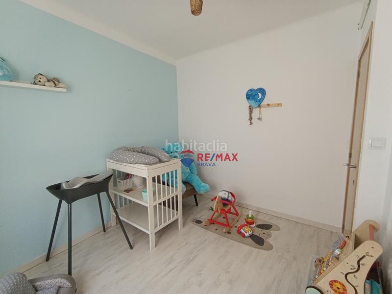 Foto 7c5012e1-da3d-4fd3-901b-383173d74ea7. Casa adossada a La Vila Llançà