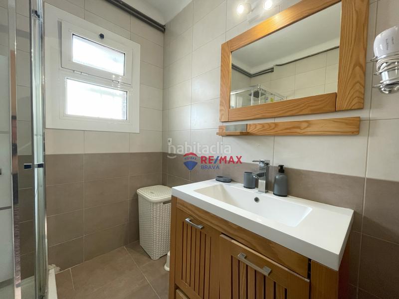 Foto 84147026-6877-42ca-b398-d66add4baae9. Casa adossada a La Vila Llançà