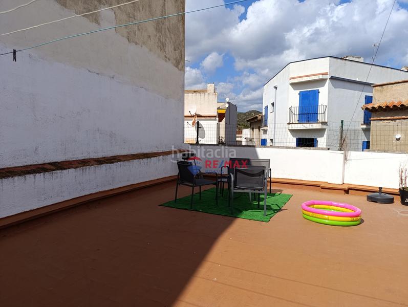 Foto 97c0053c-9894-4309-8764-a3c5fdaf3218. Casa adossada a La Vila Llançà