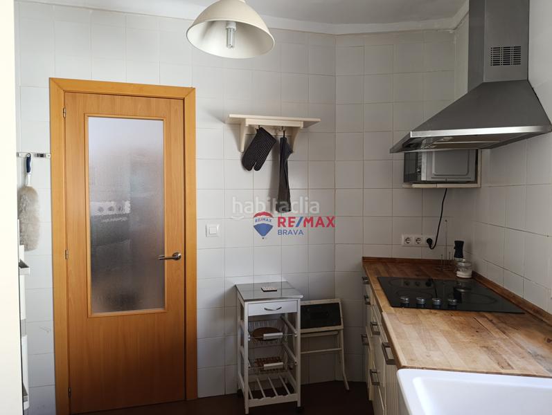 Foto 9bd1a7e9-8c1b-4ace-8afd-df569ffd6510. Casa adossada a La Vila Llançà