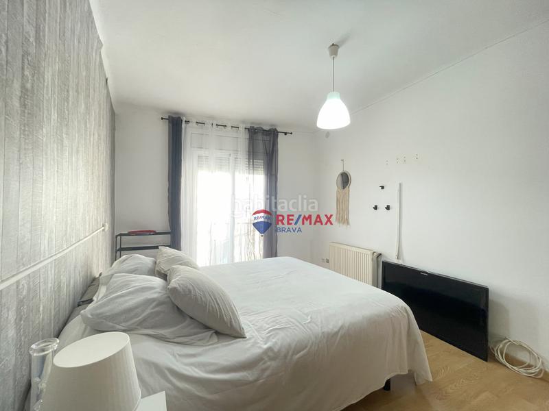 Foto c3e83a2f-f747-4714-9e99-1fd8504f1c8e. Casa adossada a La Vila Llançà