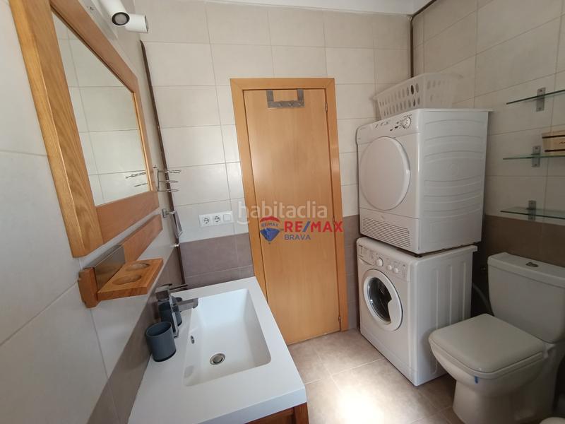 Foto e9ca4a97-fda0-4a74-a536-a176d3aa017c. Casa adossada a La Vila Llançà