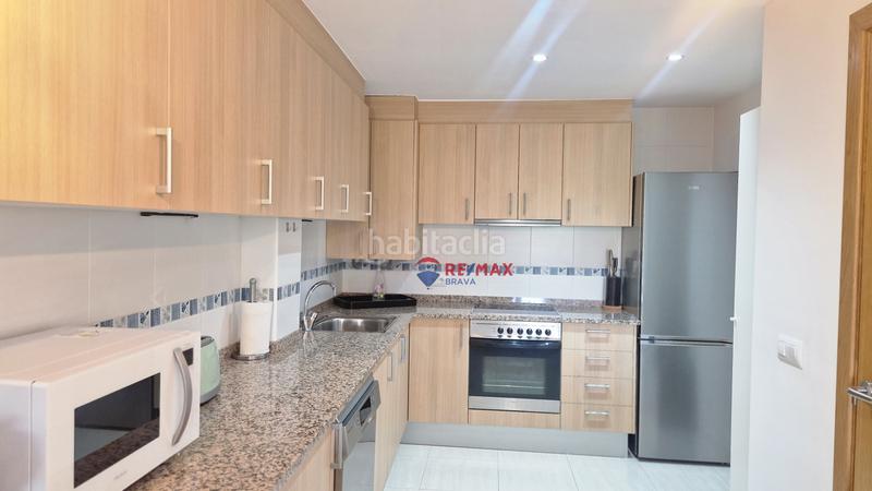 Foto 08412a86-13ab-40d1-9e11-c4d78553a513. Penthouse with parking in Centre Roses