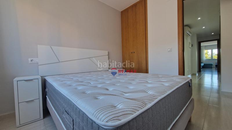 Foto 315a7cd0-4933-403f-ad17-4b9d3025ecca. Penthouse with parking in Centre Roses