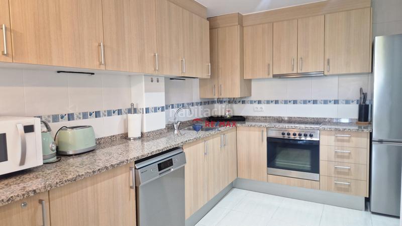 Foto 474d6a5a-2c32-4fa9-84e4-626174ec80ee. Penthouse with parking in Centre Roses