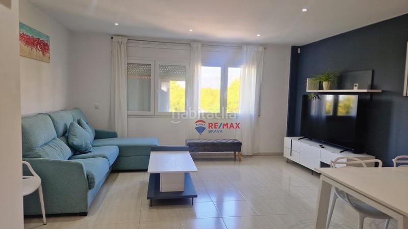 Foto f3cbce41-fc6d-4d45-b97d-5ee311e1bd39. Penthouse with parking in Centre Roses