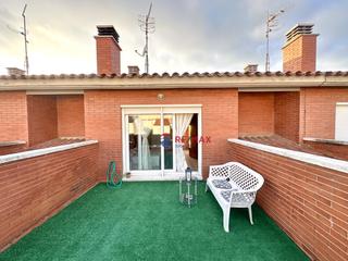 Casa adossada  Blanes - cl canigo. Espaciosa casa adosada en blanes con 5 habitaciones, 3 baños y 4