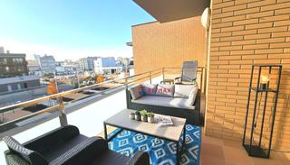 Àtic a Calonge - cl sardana. Última planta con ascensor, 3 habitaciones y terraza y a 10 minu