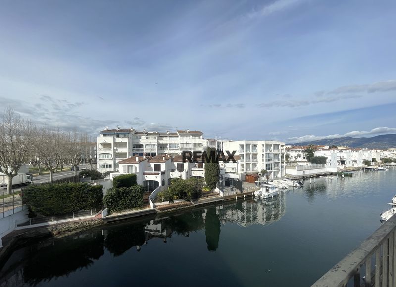 Foto 53bcf90a-f688-4e2d-85b0-679cf89045bd. Pis a Empuriabrava - sector francolí 21 a Francolí - Freser - Noguera Empuriabrava