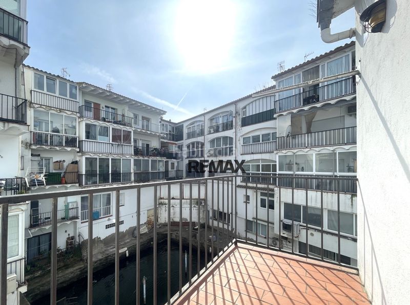 Foto f0db4ea4-1dd4-44a6-a7f5-8cf7956692f9. Pis a Empuriabrava - sector francolí 21 a Francolí - Freser - Noguera Empuriabrava