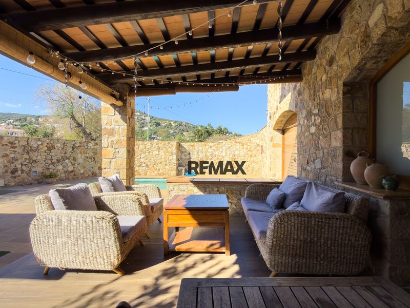 Foto 061f48b4-303e-4ce8-bfde-3486b4cde069. Àtic amb calefacció aparcament piscina a Poble Calonge