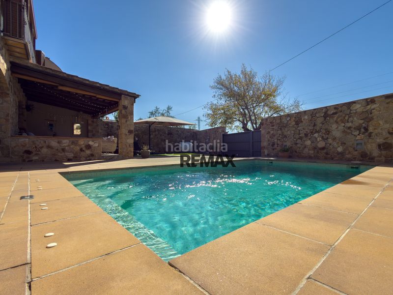 Foto 1777badd-1976-4c64-932b-bacd39f02c6b. Àtic amb calefacció aparcament piscina a Poble Calonge