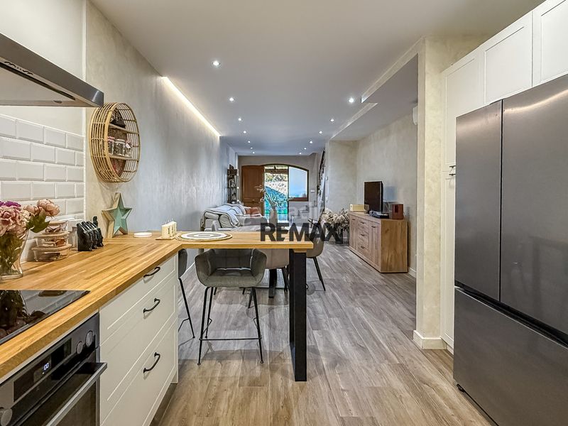 Foto 2c2dbeb1-e9b1-4f48-acab-8ed0417f723e. Àtic amb calefacció aparcament piscina a Poble Calonge