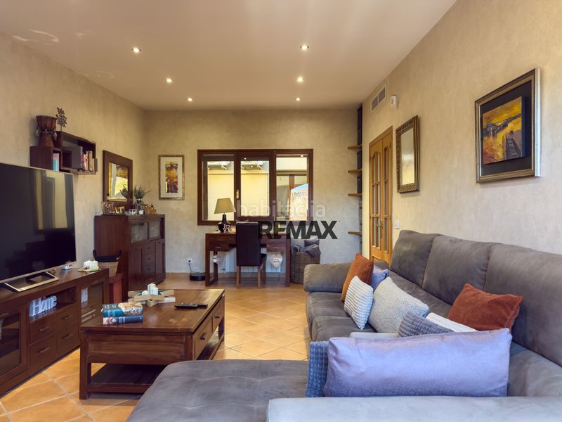 Foto 2f067b54-c8d4-4ee0-8c37-37b05b50485d. Àtic amb calefacció aparcament piscina a Poble Calonge