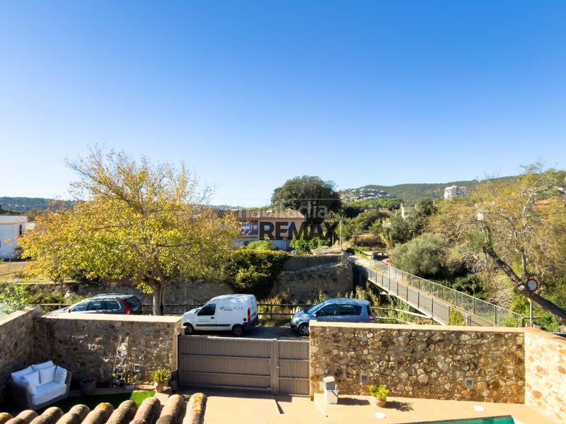 Foto 526c7c61-475e-4459-8b0a-8df6a432be73. Àtic amb calefacció aparcament piscina a Poble Calonge