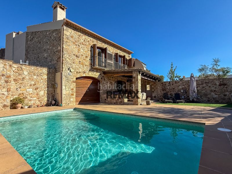 Foto 5d817dbb-b10b-4f6e-8809-cf7048f02671. Àtic amb calefacció aparcament piscina a Poble Calonge