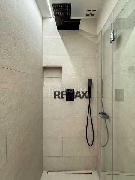 Foto 6e62df44-2bc0-4c86-a6b0-dd077e57304e. Àtic amb calefacció aparcament piscina a Poble Calonge