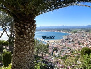 Casa in Roses - cl de ramon llull 21. Villa mediterránea con espectaculares vistas al mar  la casa de