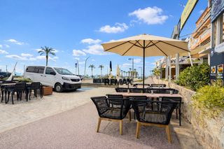 Traspàs Local Comercial a Empuriabrava - sc gran reserva 2. Restaurante bar en venta en empuriabrava en primera línea de mar