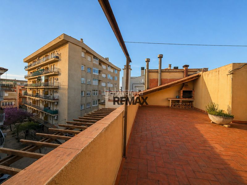 Foto 74c86f97-23ac-45f1-bfcd-35bd78f3166b. Edifici a Roses - cl del puig rom 97 a Centre Roses