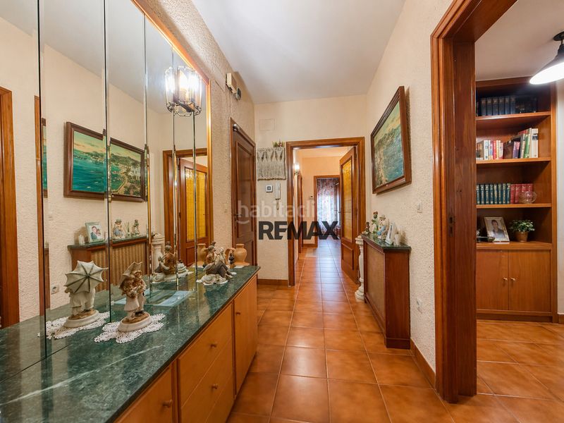 Foto ac1d9504-d566-4538-8398-f1b4be590825. Edifici a Roses - cl del puig rom 97 a Centre Roses