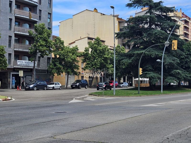 Foto c0b71649-8439-4122-ad46-3174e6a851d3. Reihenhaus mit parking in Veïnat Salt