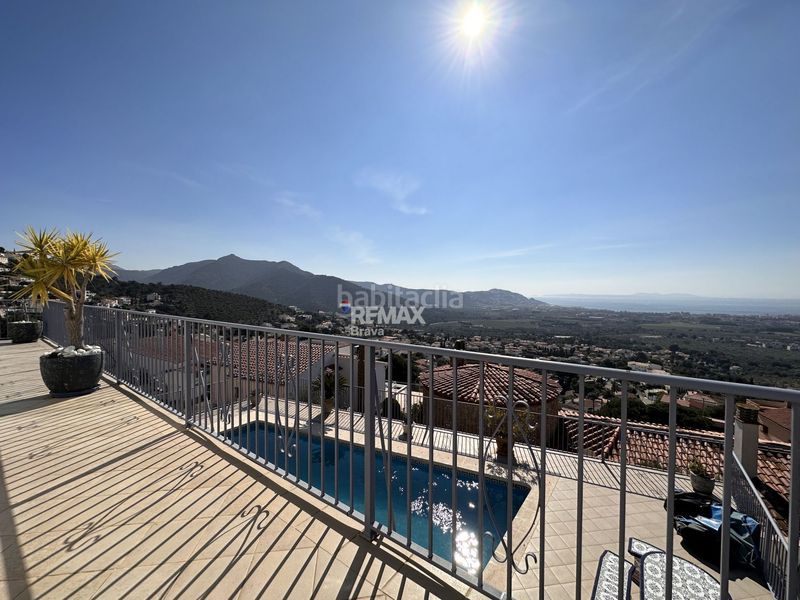 Foto 8a8e8dfe-74f0-4df0-970f-04c623a4d3eb. Xalet amb aparcament piscina a Nord Roses
