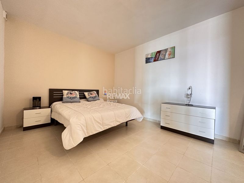 Foto f6d5833e-e770-42f1-a223-623d218ad0f8. Xalet amb aparcament piscina a Nord Roses