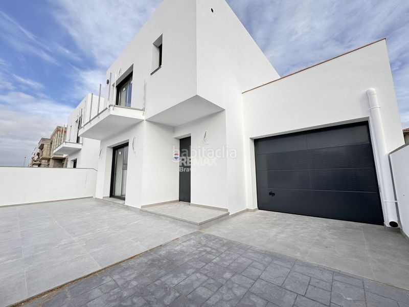 Foto cd9a96ef-c59f-4377-8743-0375145340bb. Xalet amb aparcament piscina a Puigmal - Mas Nou Empuriabrava