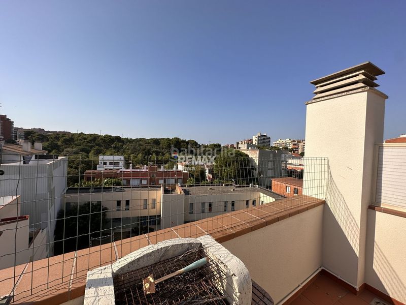Foto 90f8bf44-2d05-42bd-9834-f9886c6d25b6. Dúplex amb calefacció aparcament a Poble Nou-Olivar Gran Figueres