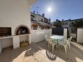 Chalet  Sector sc flamicell. Empuriabrava  sector flamicell  encantadora casa adosada con pis