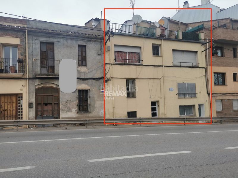 Foto 4370a915-aa8e-4582-9d11-971769f8f1d0. Edifici a Roca del Vallès (La)