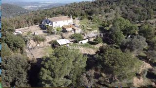 Chalet  Lloc descimenat, can sistach. Masía en sant daniel girona  5 habitaciones, 3 baños y gran finc