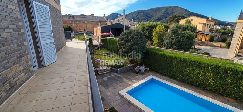 Foto 54634fa2-fecf-4141-9df1-50815993f203. Casa adossada amb aparcament piscina a Celrà