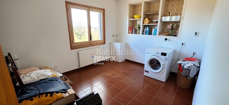 Foto ac7b8cf9-51e4-402a-a5f9-112f908287df. Casa adossada amb aparcament piscina a Celrà