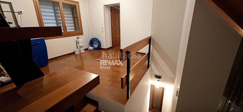 Foto cf97fb5f-12f3-4b3e-b57a-bb7d04ad37f8. Casa adossada amb aparcament piscina a Celrà