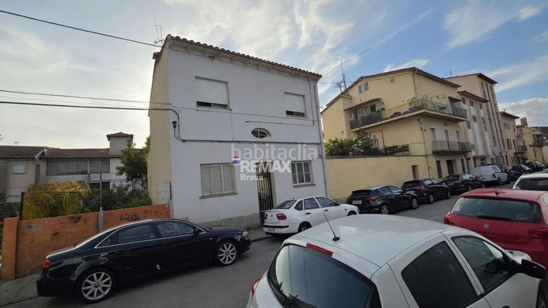 Foto a7c30622-421f-4bc3-bae8-4a3a8503a3f4. Casa amb calefacció a Olot