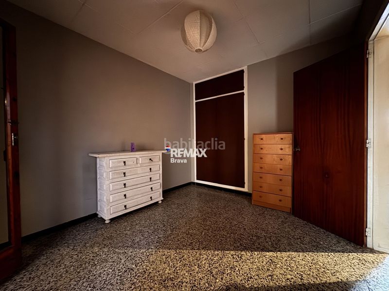 Foto f3a39ac3-c585-4bc3-b620-b8e0327de7d4. Pis a Centre Roses