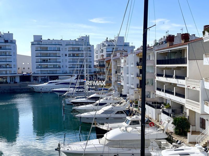 Foto ef549a7e-0d1f-44b1-8c76-0e024c481ee5. Xalet amb calefacció aparcament a Salins - Cavall de Mar Empuriabrava