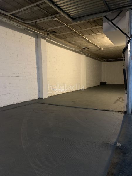 Foto 608271dd-84d1-4ad5-90a3-470e1fd8f35a. Aparcament cotxe a Centre Roses