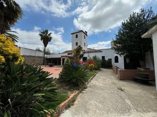 Edifici a Secuita (La). Inversionistas, tarragona. restaurant, vivienda, bodega de