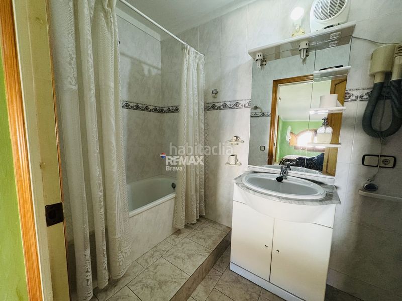 Foto 5c3af515-ea7f-4607-91a2-a00d3b03bdcb. Xalet amb aparcament piscina a Amer