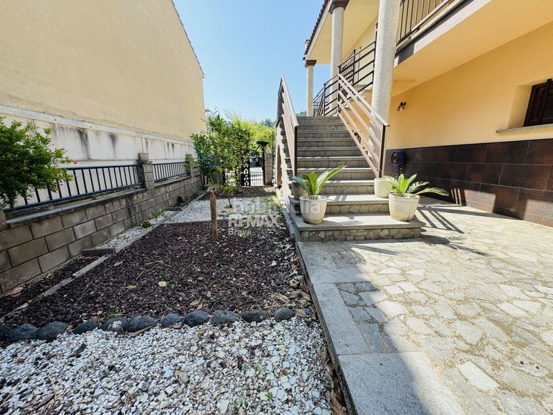 Foto c887c9d1-ee4d-43c8-a020-5dfe146b17b0. Xalet amb aparcament piscina a Amer