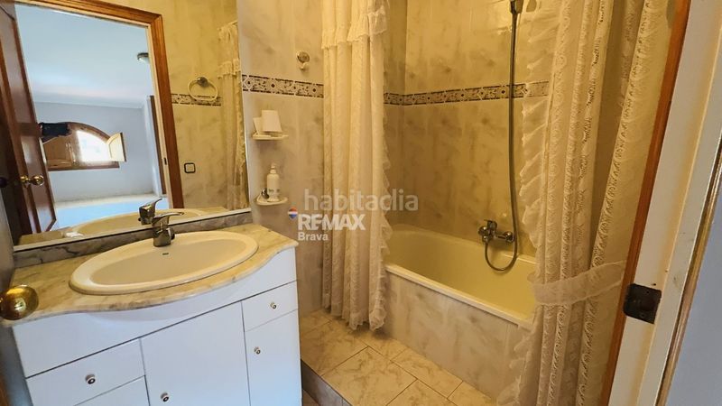 Foto e988fd91-a9c2-461b-84b1-bebf55bde6e2. Xalet amb aparcament piscina a Amer