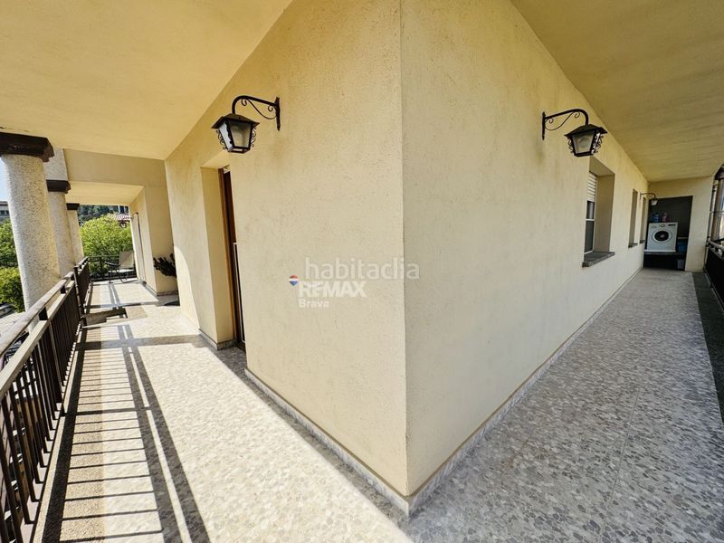 Foto f48dc950-33bd-4718-bc40-df80c92ec87c. Xalet amb aparcament piscina a Amer