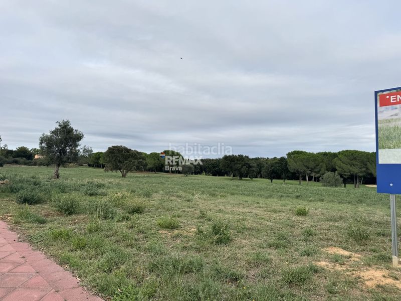 Foto 7bf8d396-842c-4ed5-9c0b-03041d019561. Terreny residencial a Peralada