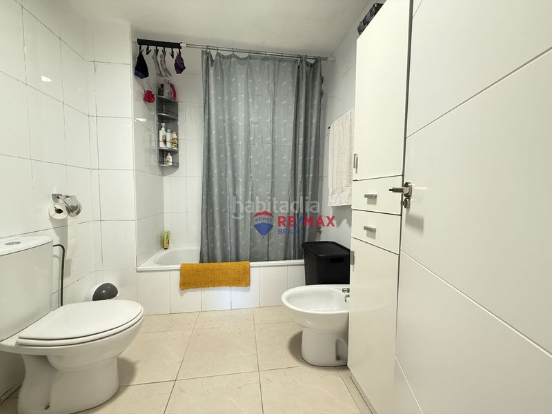 Foto c174fbe0-ea93-4992-b8ed-523c8e1c4d97. Pis amb aparcament a Jonquera (La)