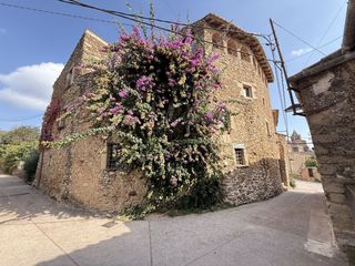 Xalet a Madremanya. Encantadora casa de piedra en el corazón de madremanya, en